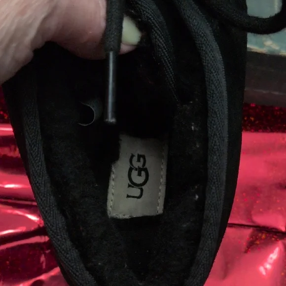 Ugg Australia Classic Black Lace-Up Ankle Boots - Picture 4 of 7